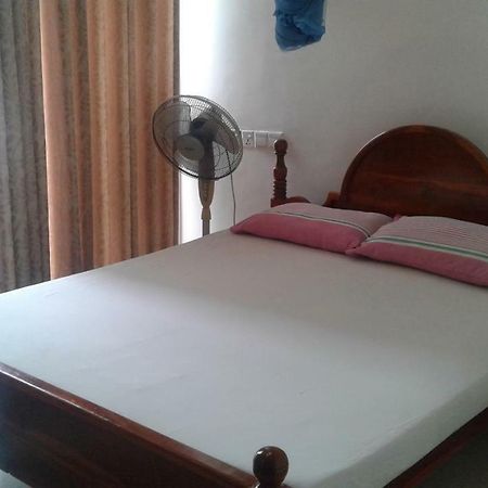 K Holiday Tissamaharama Luaran gambar