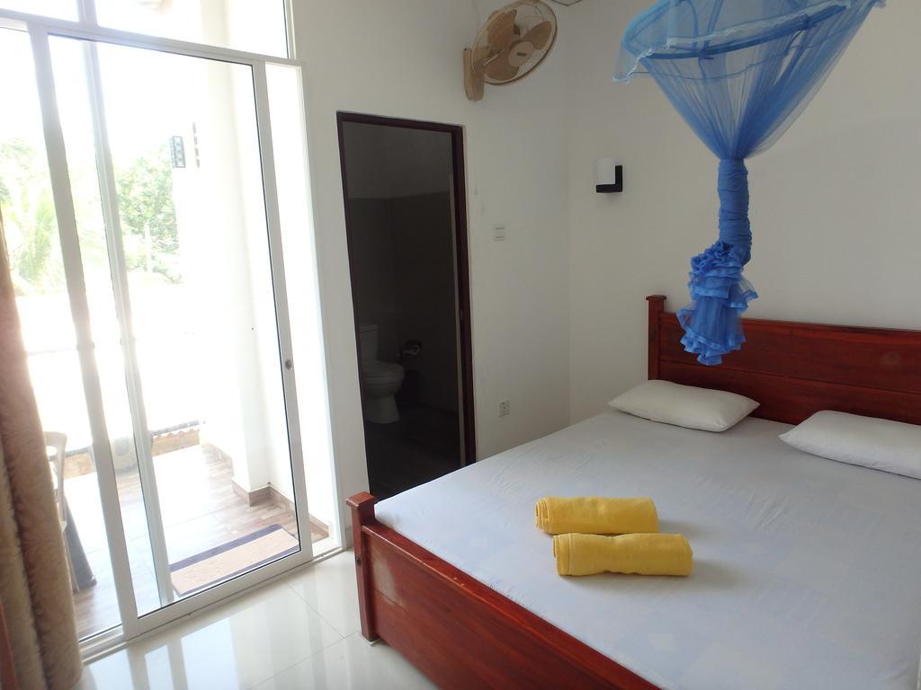 K Holiday Tissamaharama Luaran gambar